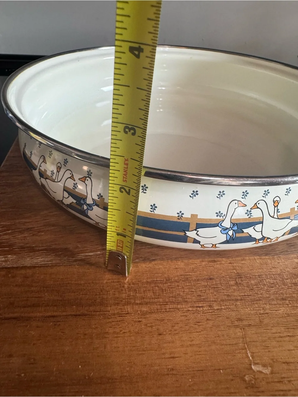 Vintage Country Goose Enamel 9
